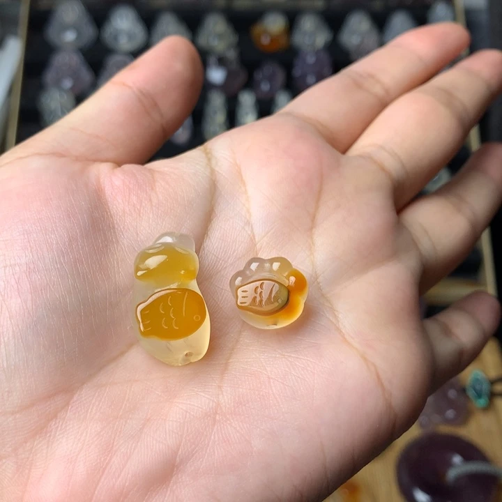 未镶嵌颈饰玛瑙/玉髓唯**离