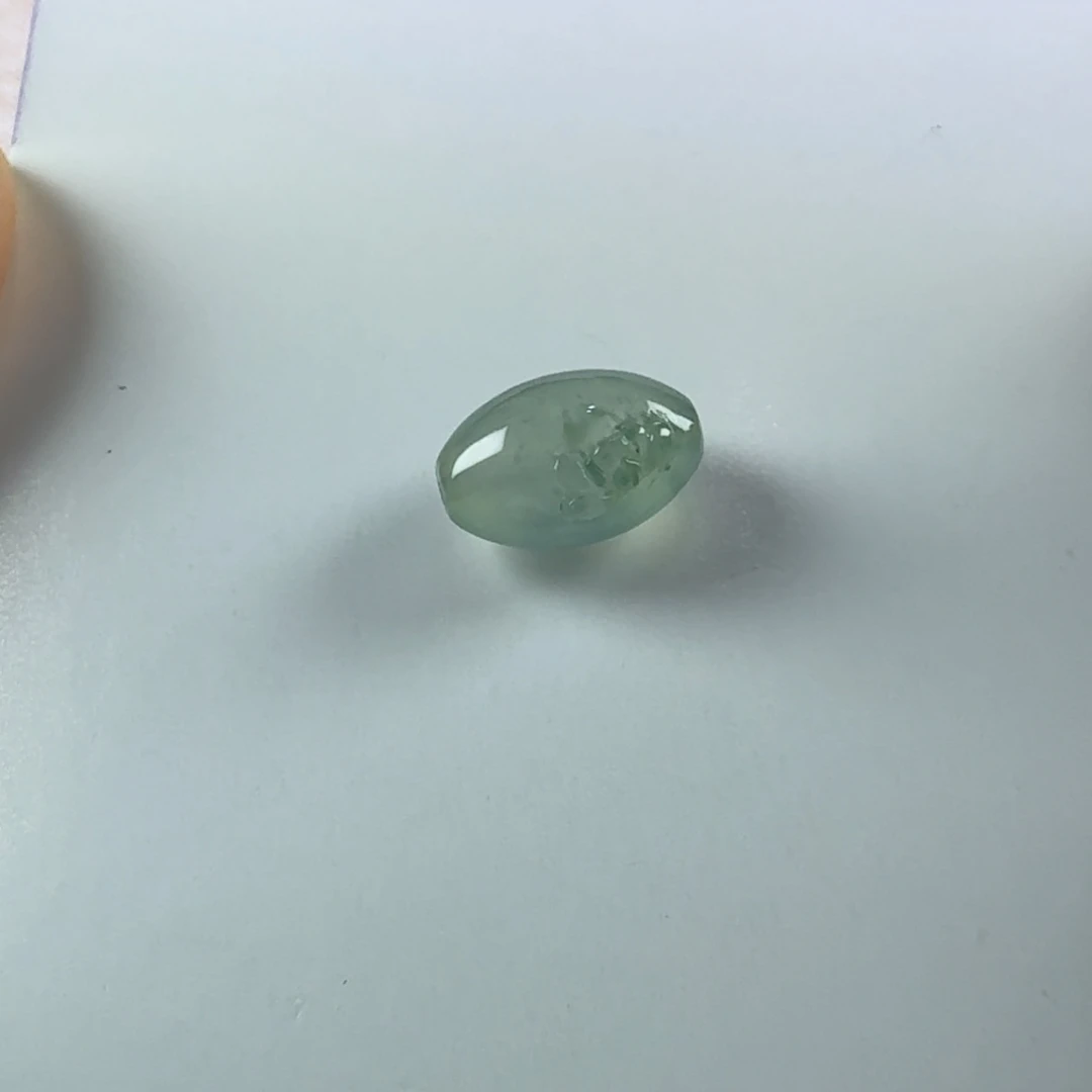 翡翠未镶嵌颈饰枣珠