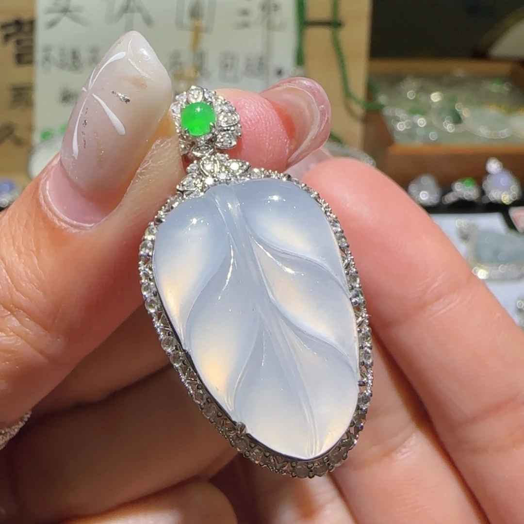 【闪购商品】翡翠颈饰18K金镶嵌缅甸