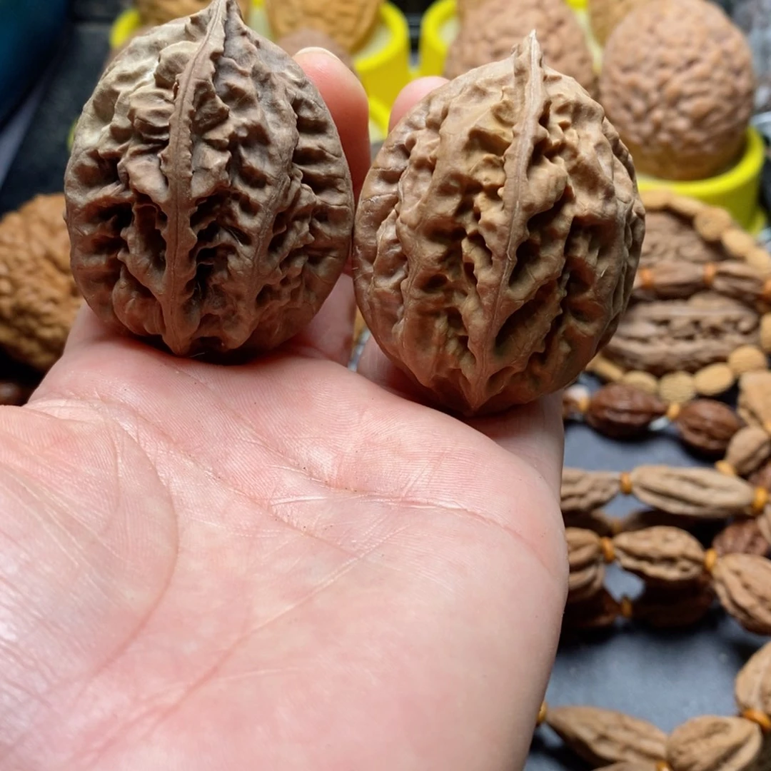 文玩核桃吊坠瑕疵52