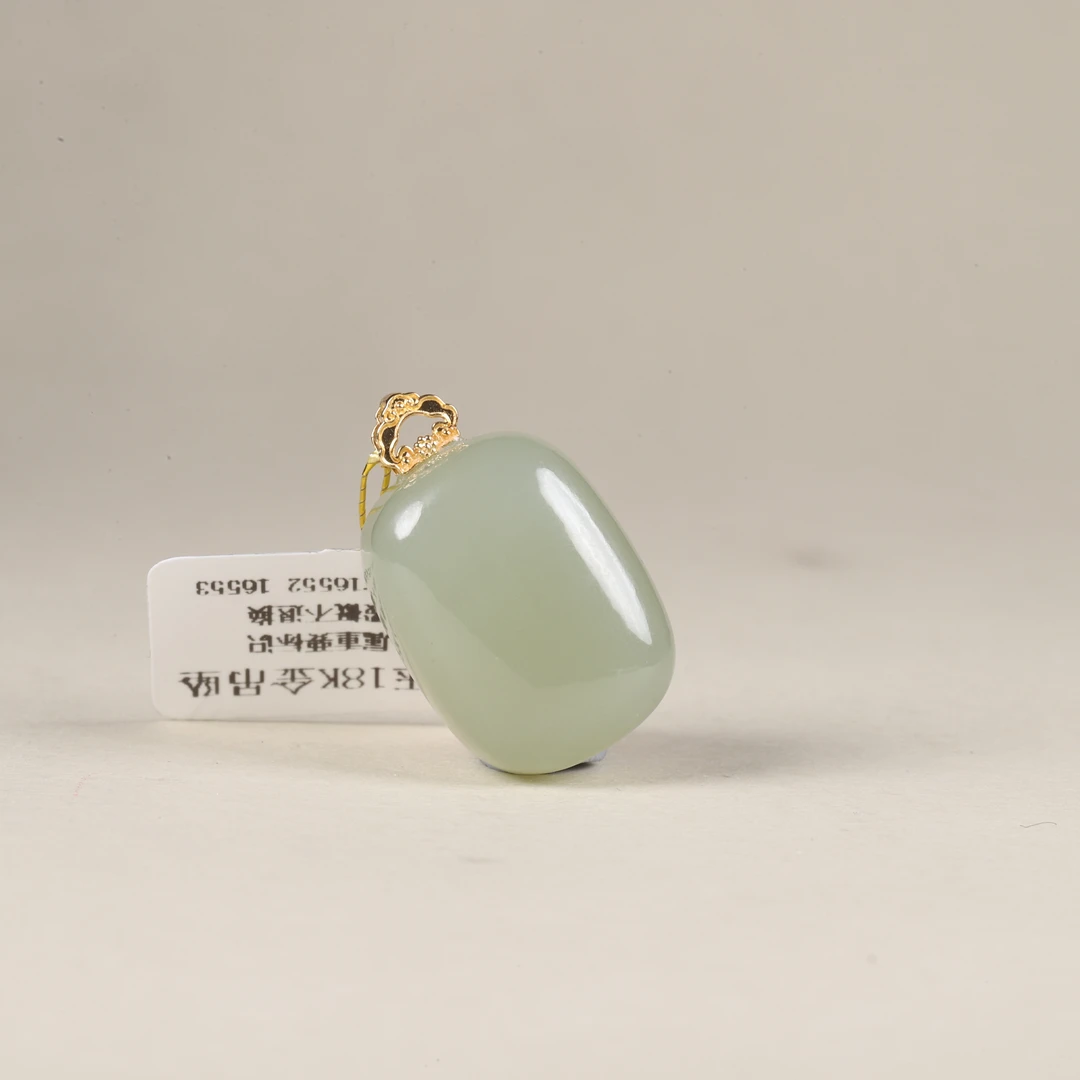 【汪氏精品】和田玉青海18k冰透俏皮小方蹲 多样性发其一 1505-G56