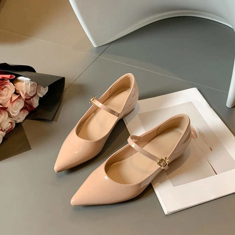 浅口轻便舒适内增高单鞋