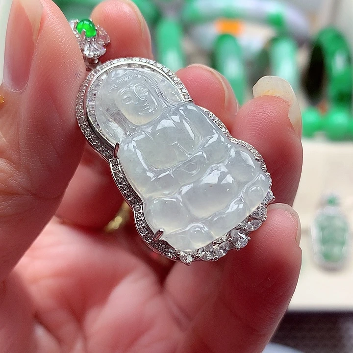 翡翠银S925镶嵌颈饰翡翠