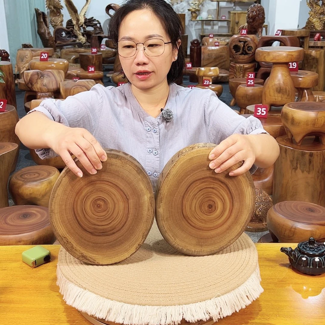 号香樟木尺寸：24-21-4cm