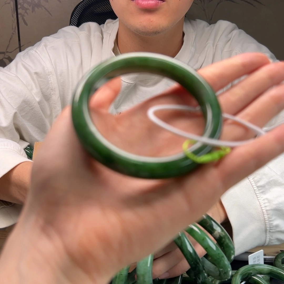 和田玉未镶嵌手镯59