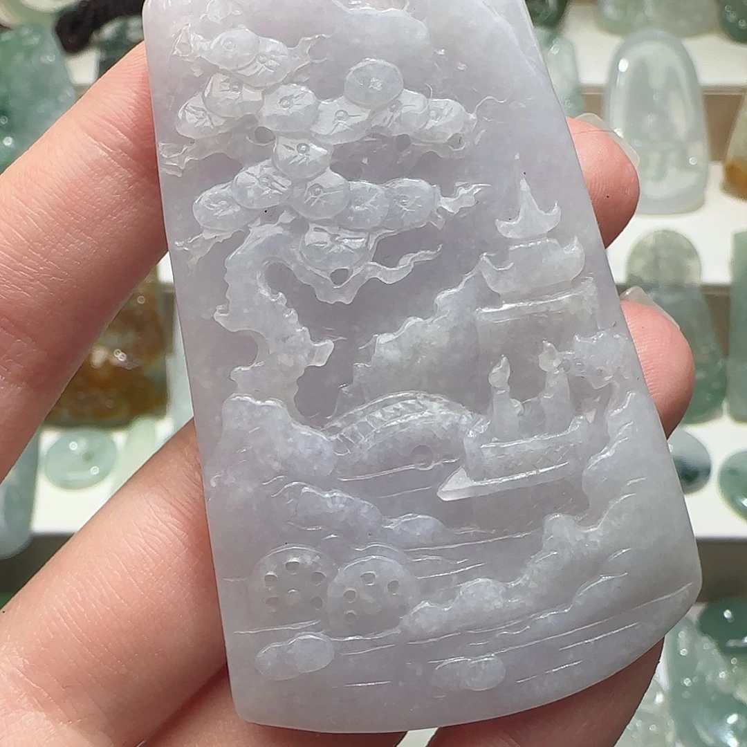 翡翠未镶嵌颈饰天然缅甸翡翠山水