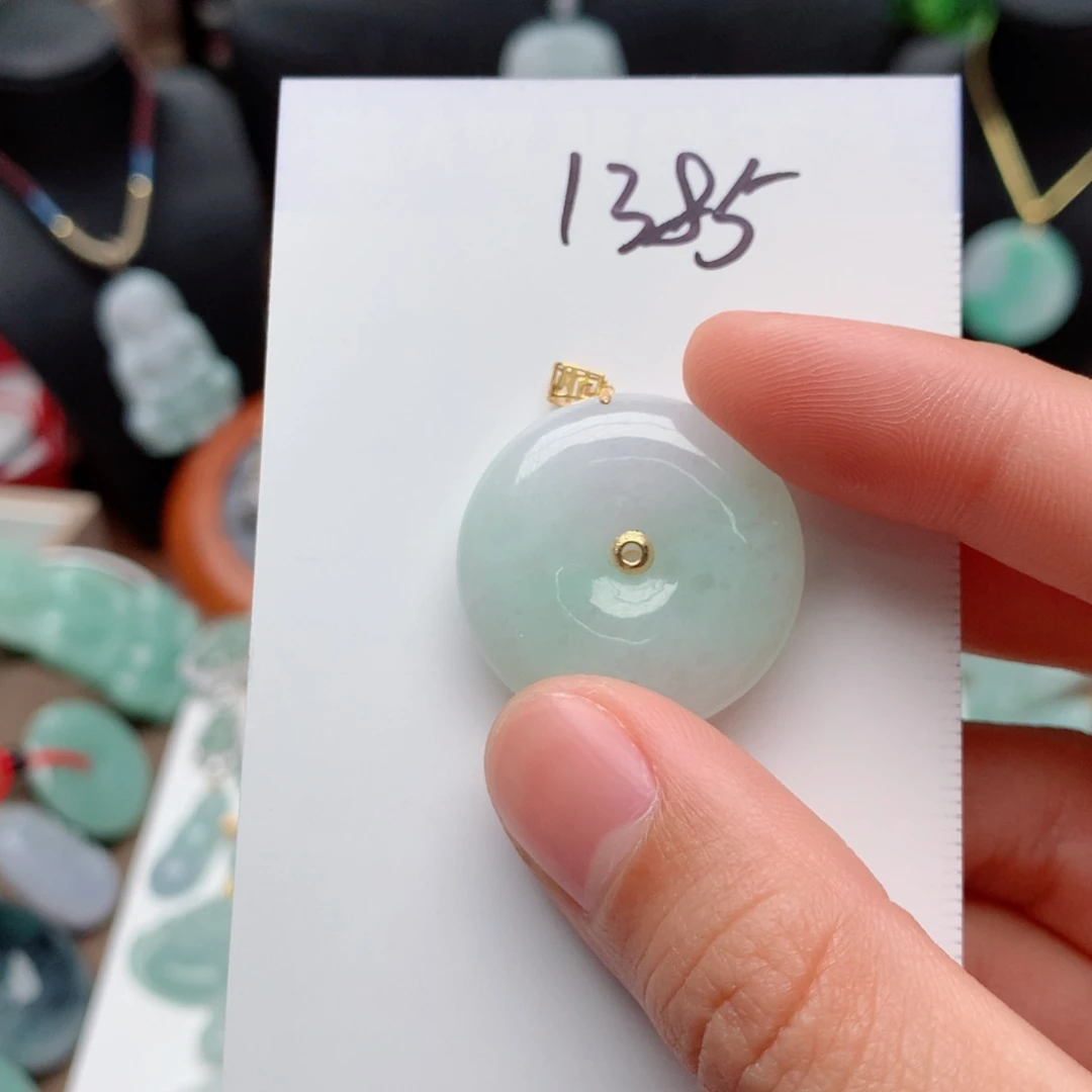 翡翠颈饰18K金镶嵌苏*吊坠