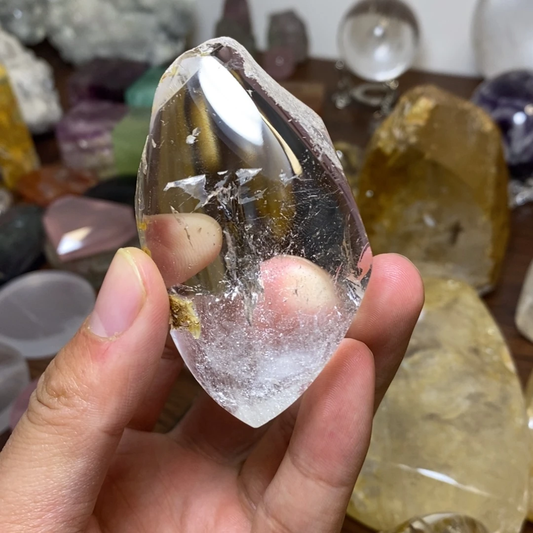 向***往未镶嵌水晶珠宝半成品