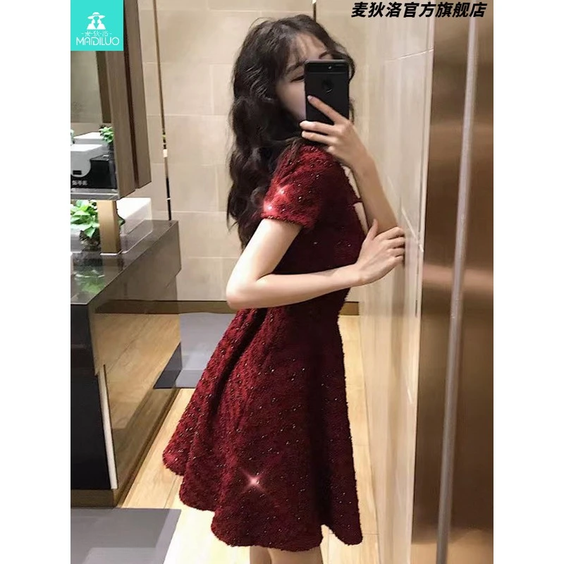 2025新款很仙的法式甜美初恋红色小个子连衣裙女夏装过门订婚