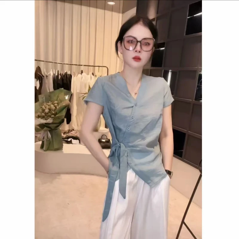 《姚家优麦汇》Y6302夏款V领设计感时尚百搭短袖显瘦上衣女