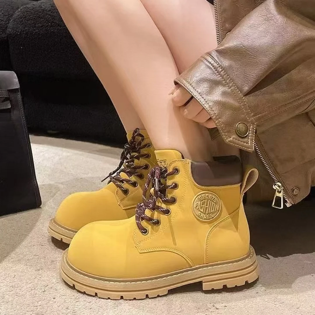 秋款上新马丁靴增高短筒休闲靴子中筒女不勒脚英伦风