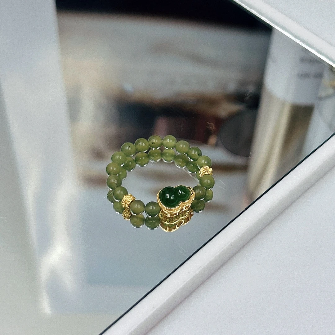 和田玉葫芦小戒指