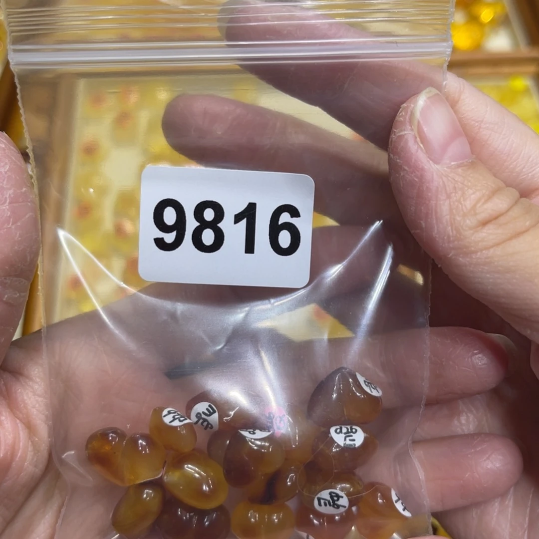 未镶嵌颈饰琥珀蜜蜡