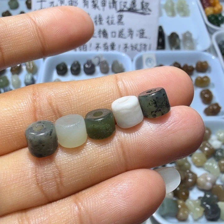 和田玉未镶嵌珠宝奇石
