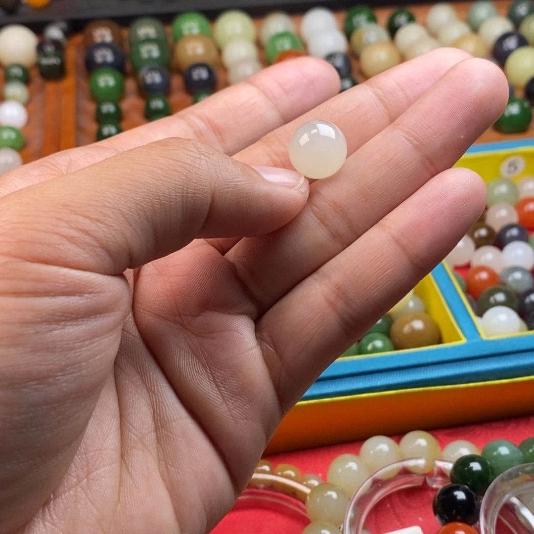 和田玉未镶嵌珠宝半成品卡12藕粉y