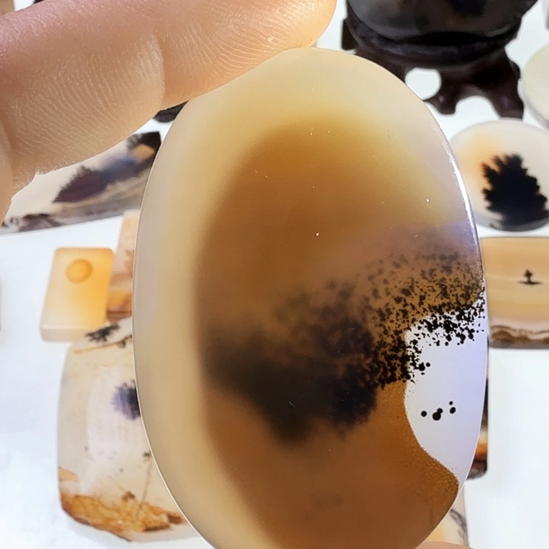 玛瑙/玉髓未镶嵌珠宝半成品