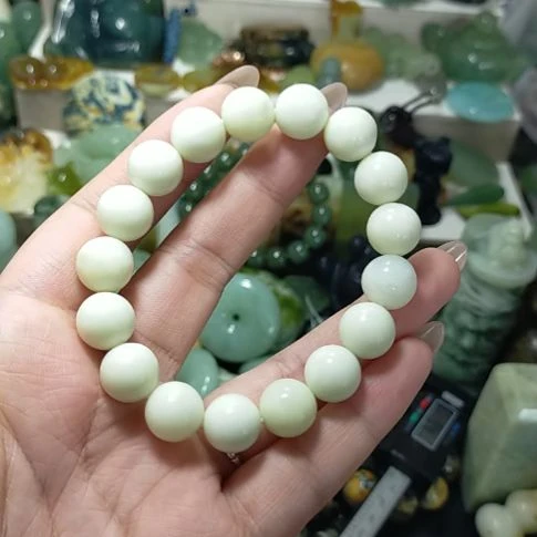 岫玉未镶嵌岫玉手串大*