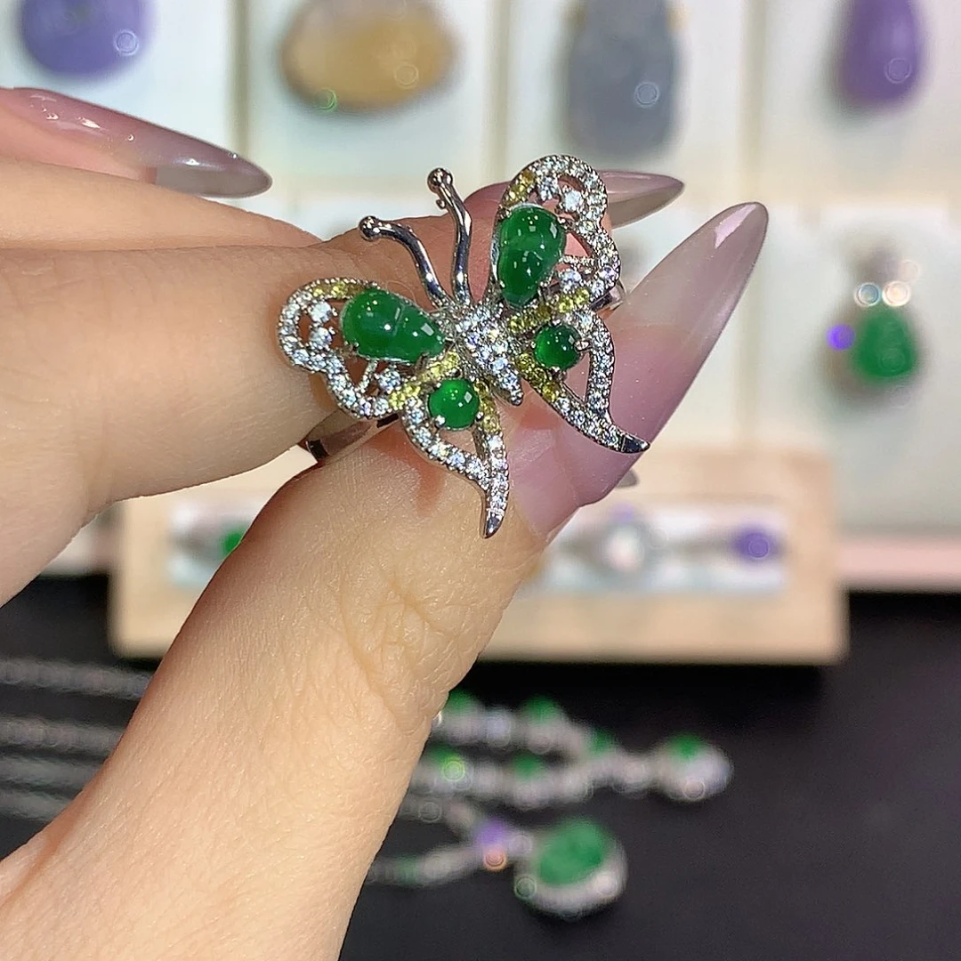 翡翠戒指未镶嵌2、