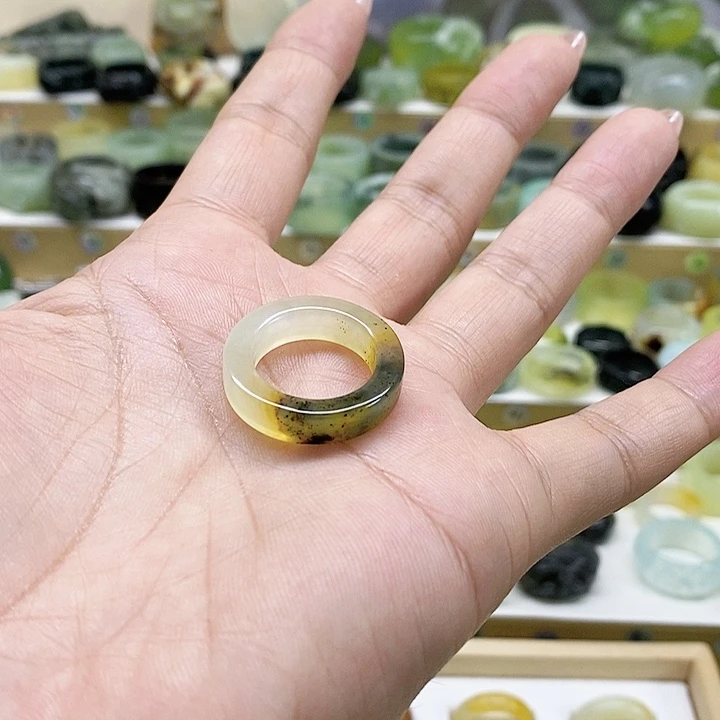 岫玉天然玉石未镶嵌柠***?