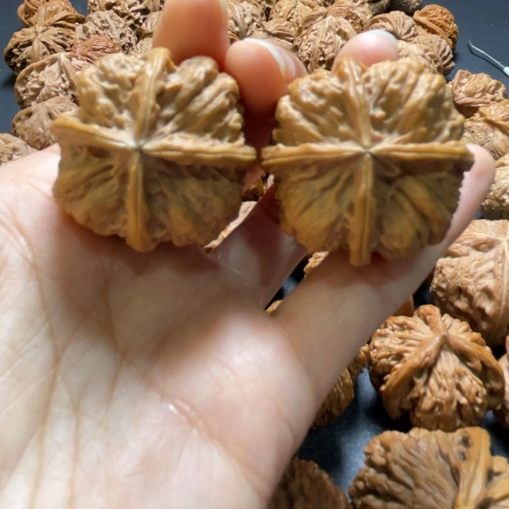 云铁小四棱33尺寸核桃哈哈哈哈哈哈哈