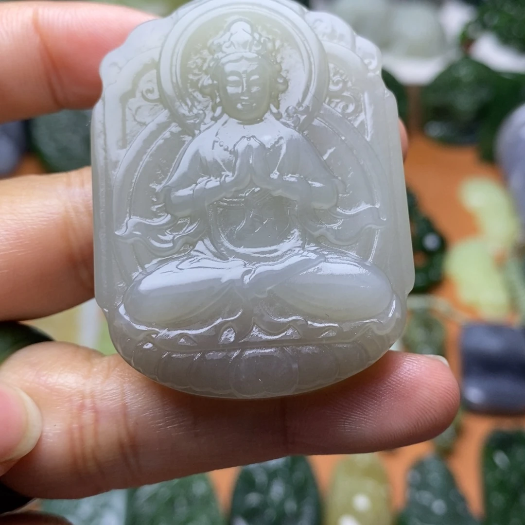 和田玉未镶嵌颈饰