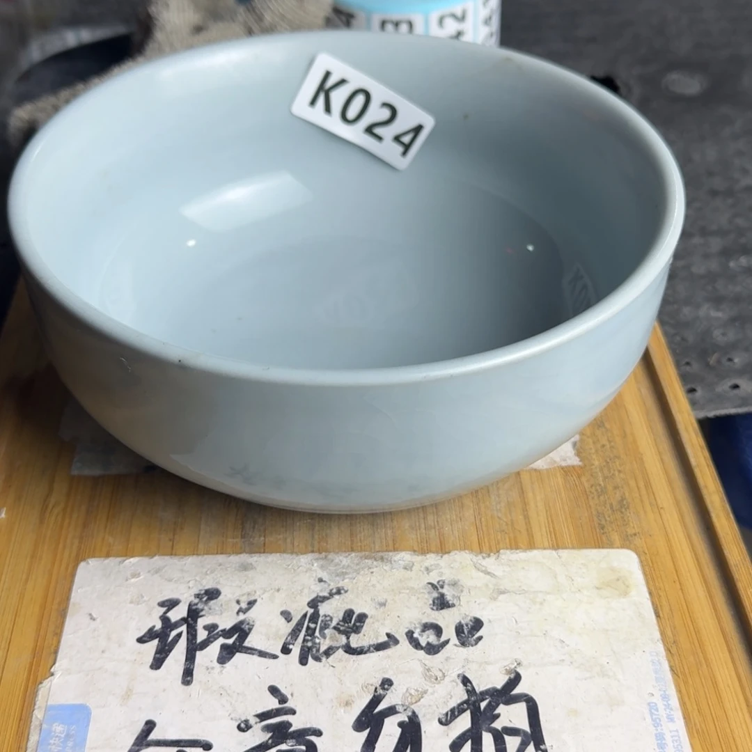 瑕疵介意勿拍陶瓷器皿B987
