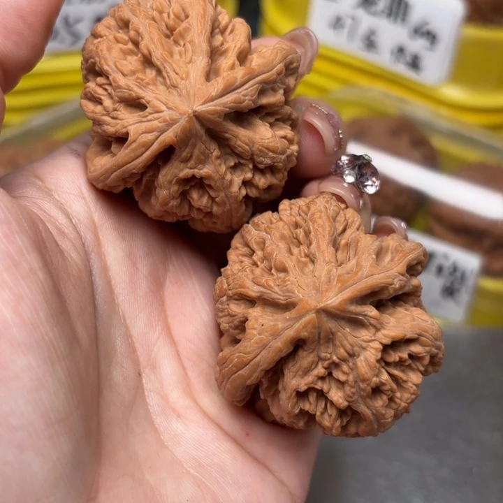 文玩核桃吊坠44-35945-02