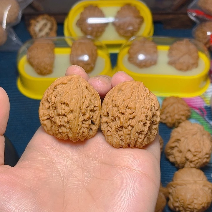 文玩核桃吊坠南将石