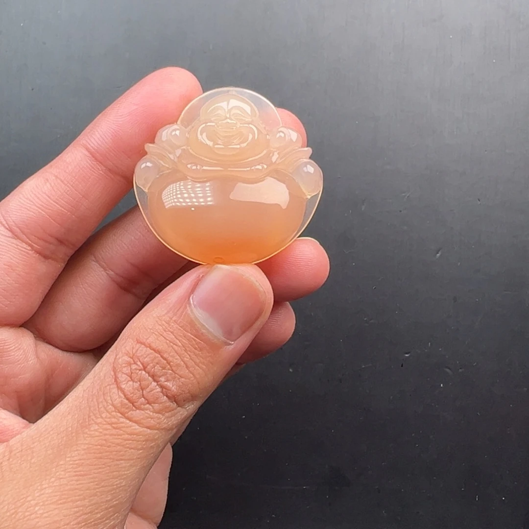 石英质玉（黄龙玉）未镶嵌颈饰