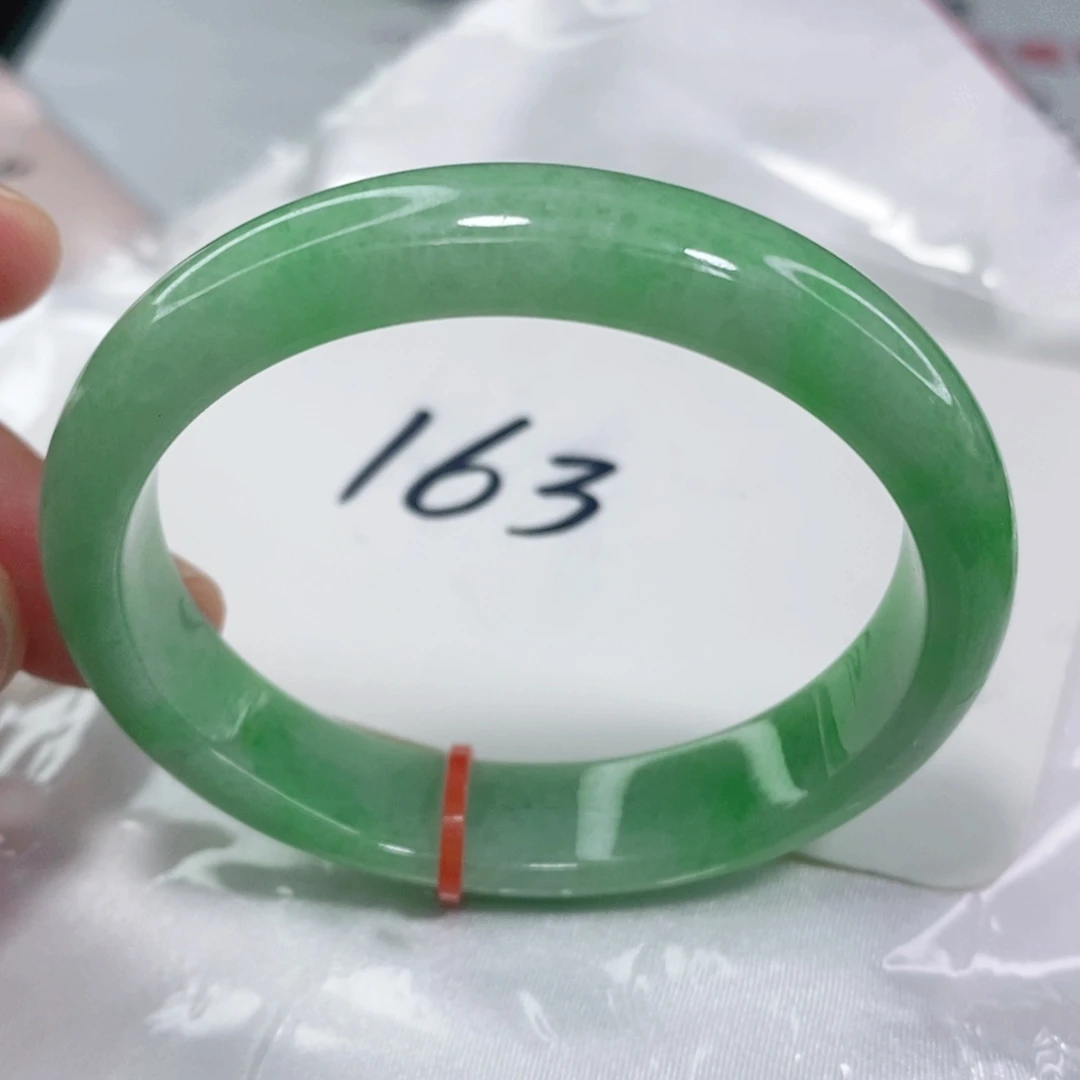 翡翠手镯未镶嵌53圈口贵妃