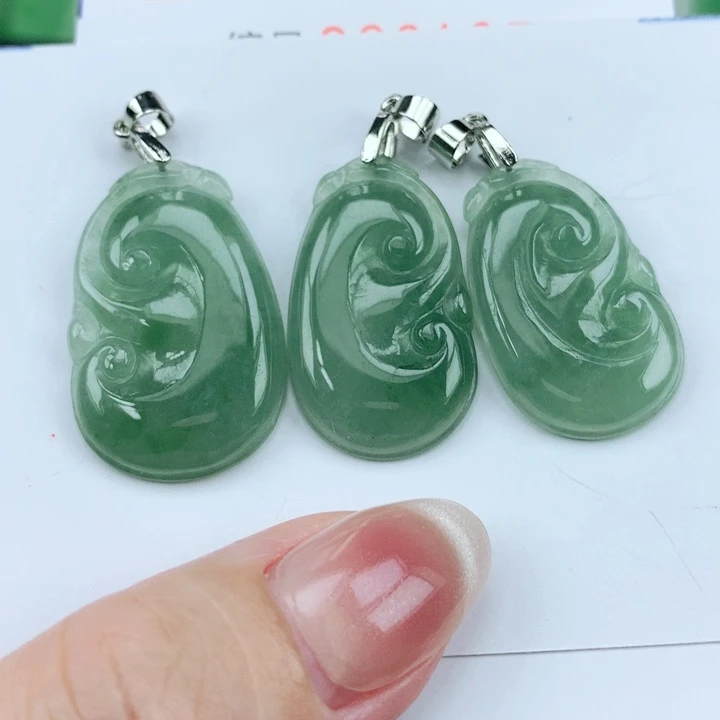 翡翠未镶嵌颈饰多样性发其1