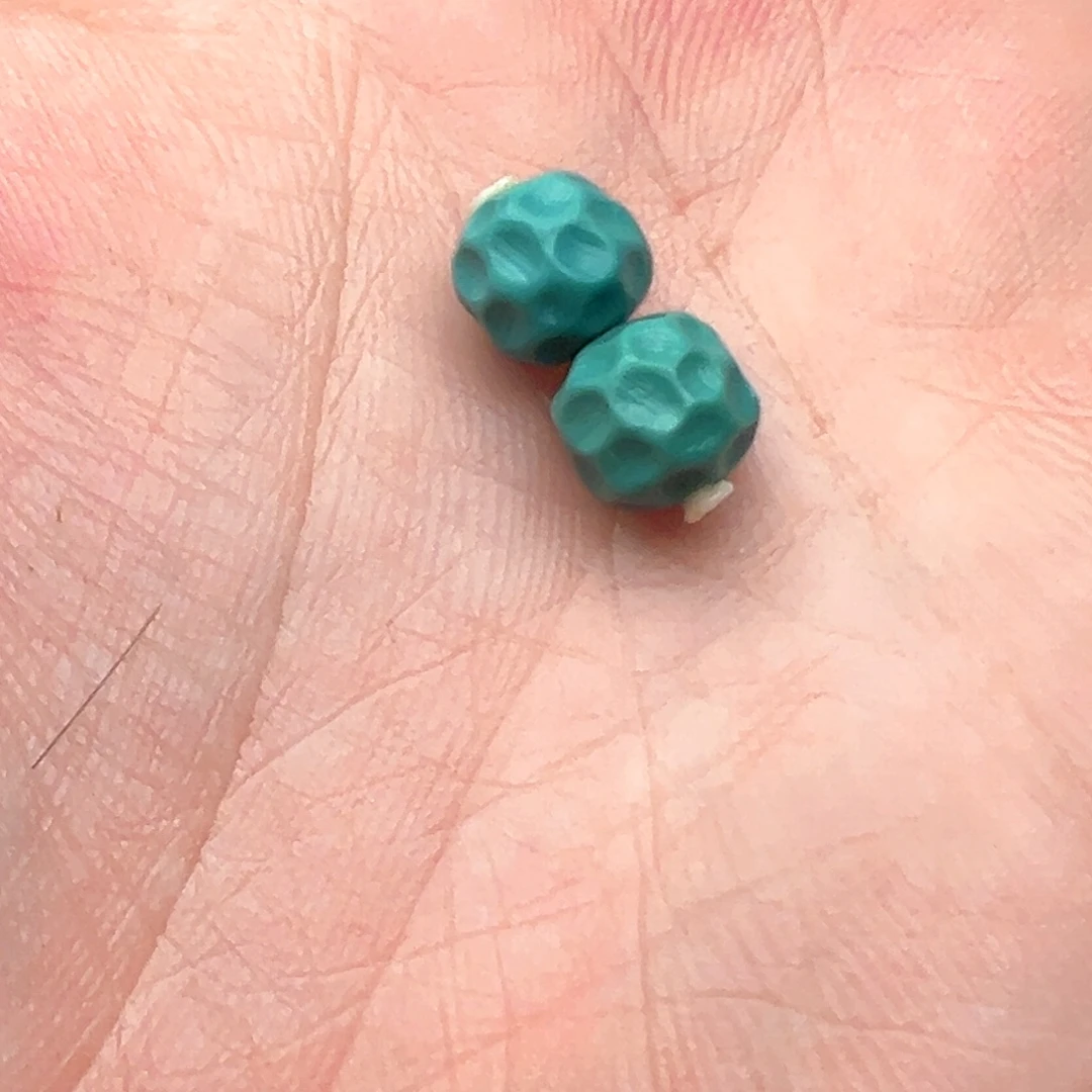 法***法未镶嵌绿松石颈饰