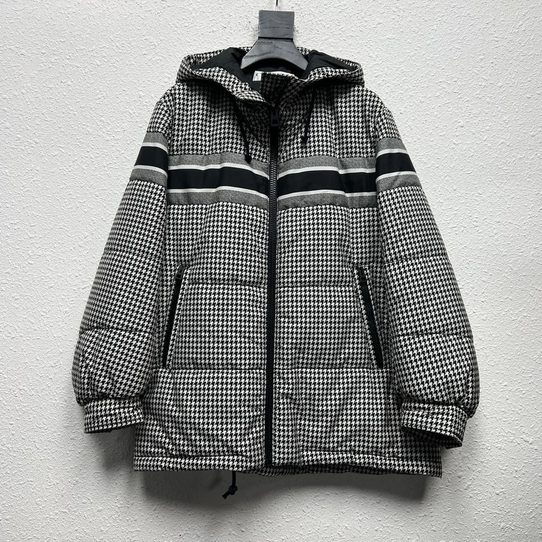 全新未使用 DIOR/迪奥 千鸟格标语刺绣棉服 尺码/M  DY8436