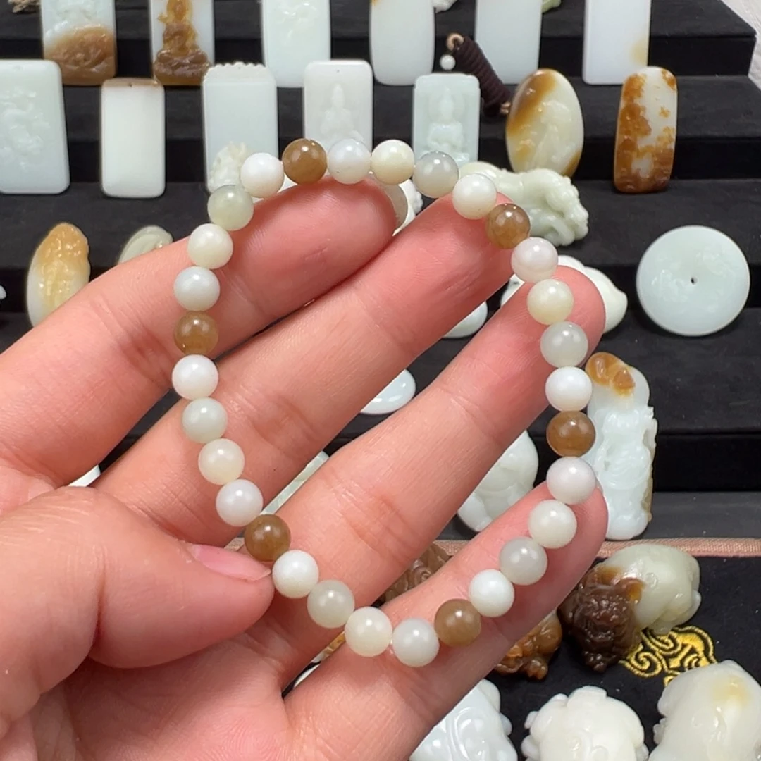 和田玉颈饰未镶嵌