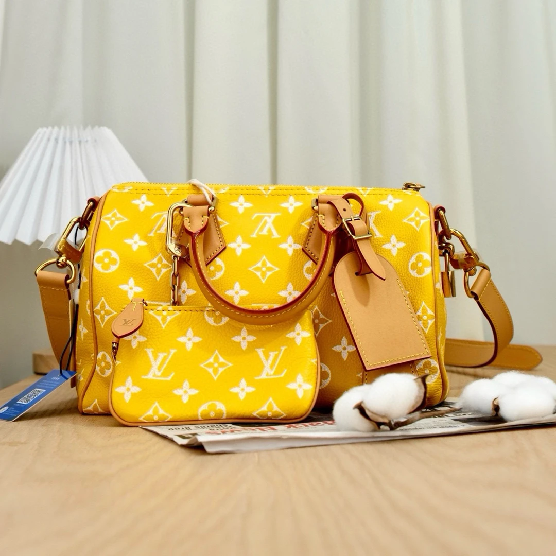 未使用 LouisVuitton/路易威登 8486 LV P9 黄色夹克外套