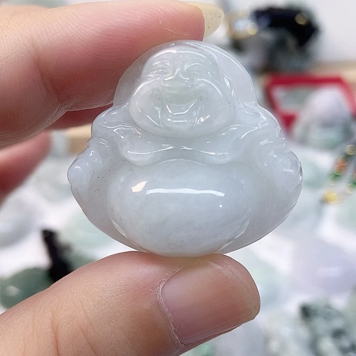 翡翠未镶嵌颈饰佛公