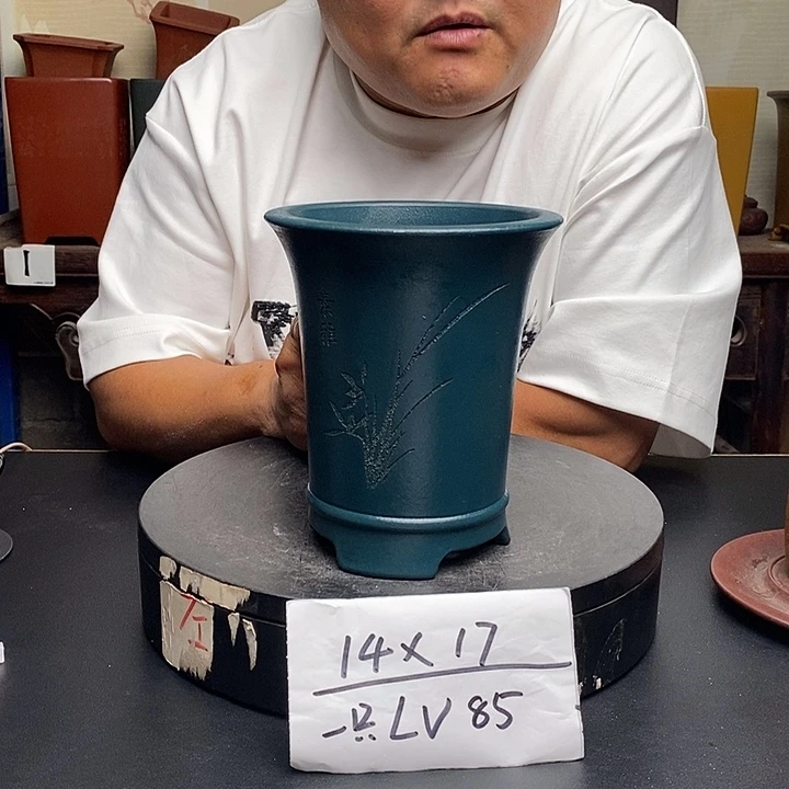 紫砂花盆货号一只LV85