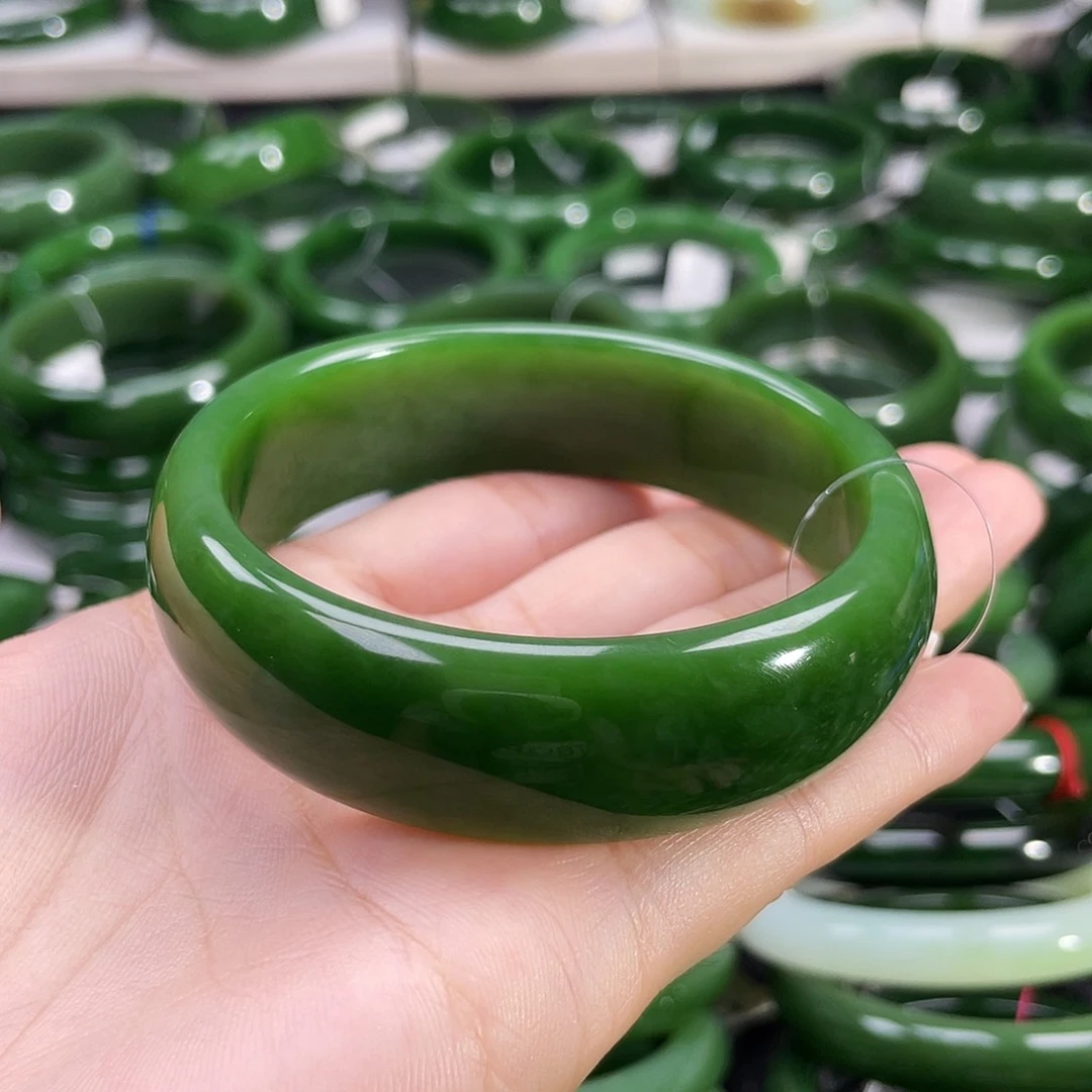 未镶嵌手镯和田玉（碧玉）