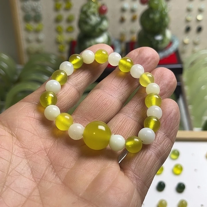 未镶嵌蛇纹石玉吊坠(不含链)
