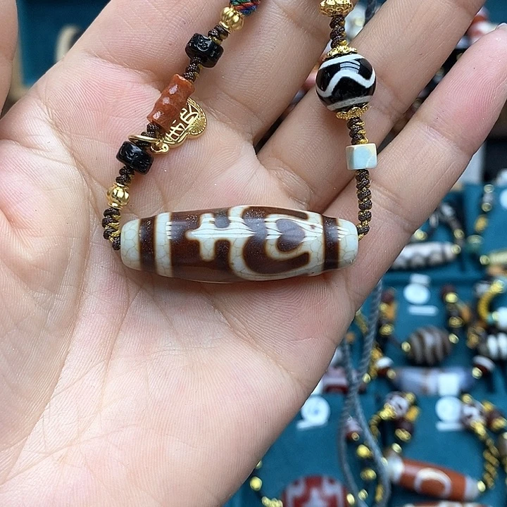 玛瑙/玉髓颈饰合金