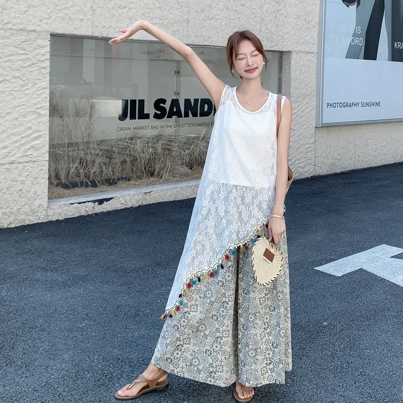 2025新款夏季时尚高级感白色上衣显瘦减龄设计感碎花半身裙三件套