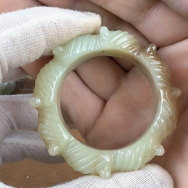 和田玉挂件未镶嵌董*会