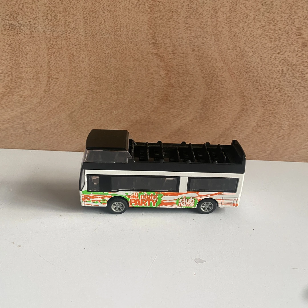益智玩具模型车  包装瑕疵  巴士