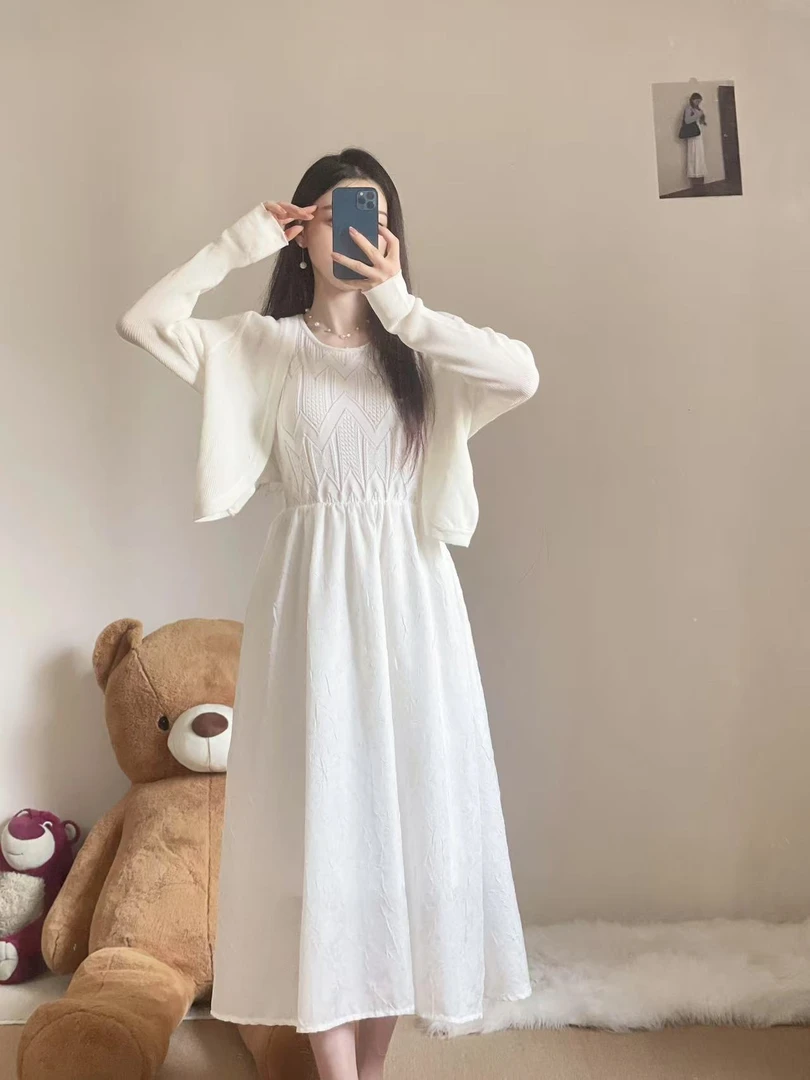 时髦新款高级镂空裙子法式春秋气质长袖开衫时尚网红款连衣裙套装