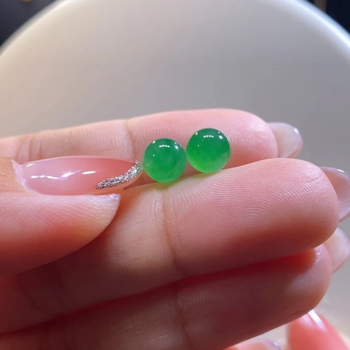 翡翠未镶嵌吊坠(不含链)翡翠冰绿珠（随机发一个）