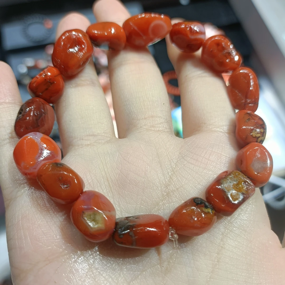 保山原矿南红包浆随形手串