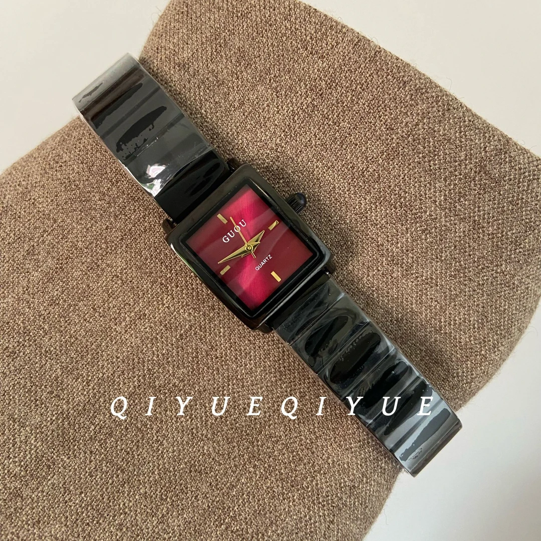 QIYUE 酷《炫酷小方表》GUOU 大气高级小众设计感显贵石英女表