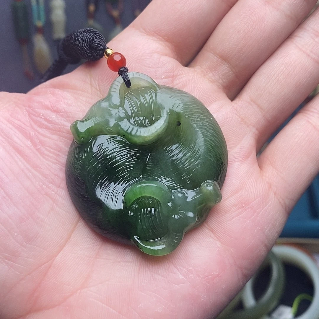 和田玉未镶嵌颈饰