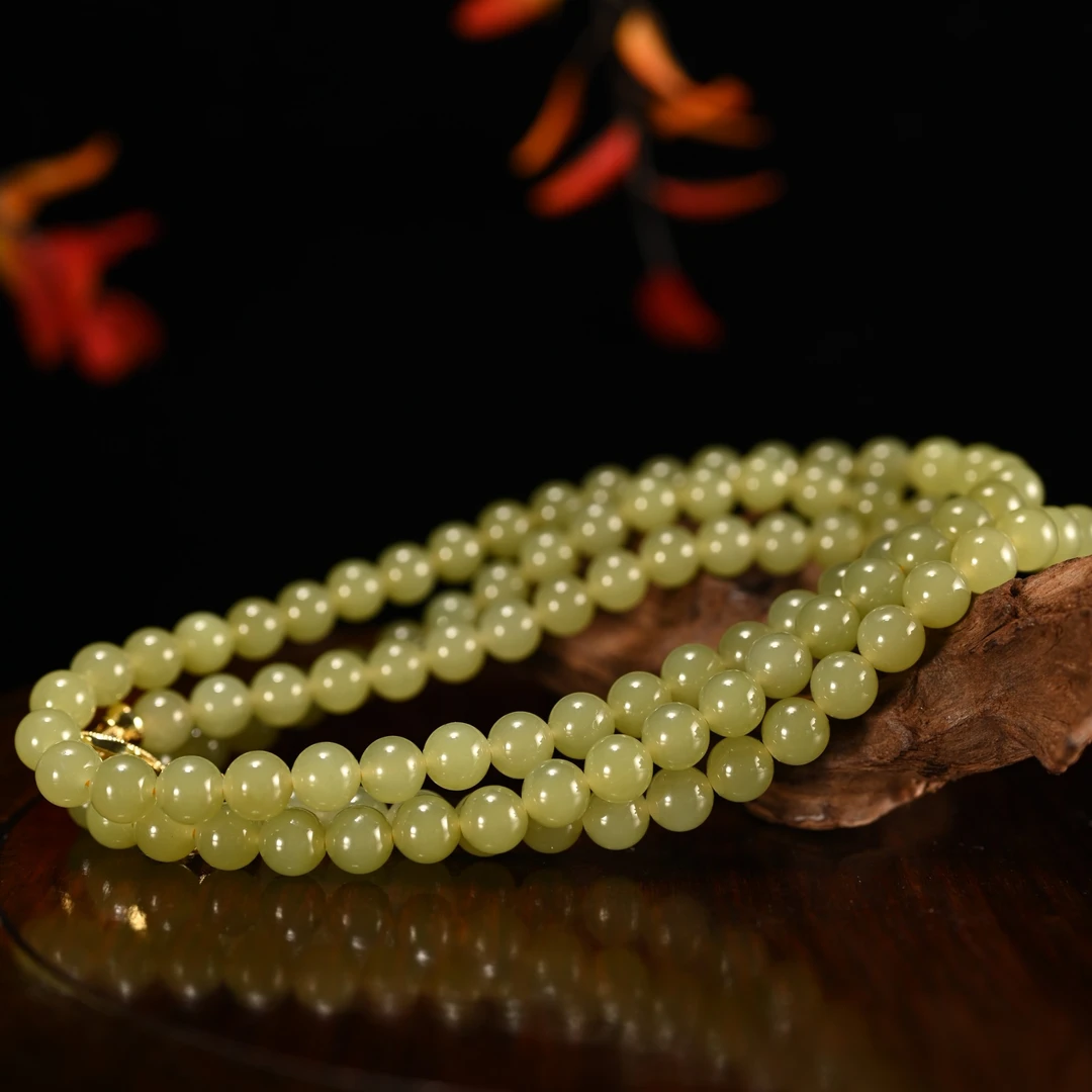 Lot8813 2512230073和田玉黄玉项链/保利