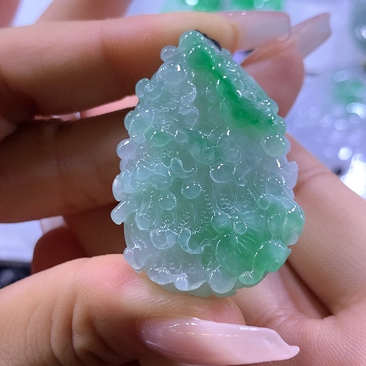 翡翠未镶嵌颈饰天然翡翠A货吊坠